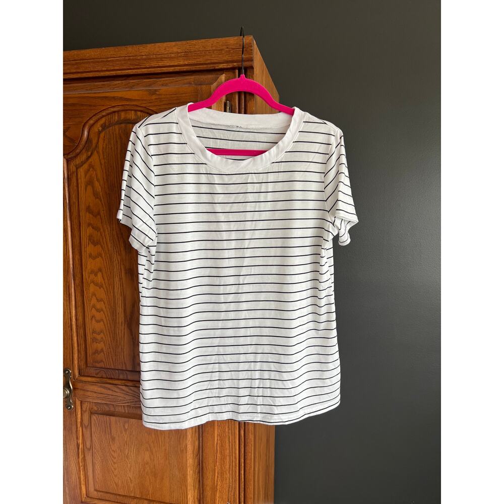 Unbranded Stripe Tee‎ Shirt L Large White Black Short Sleeve Crewneck Soft Knit
